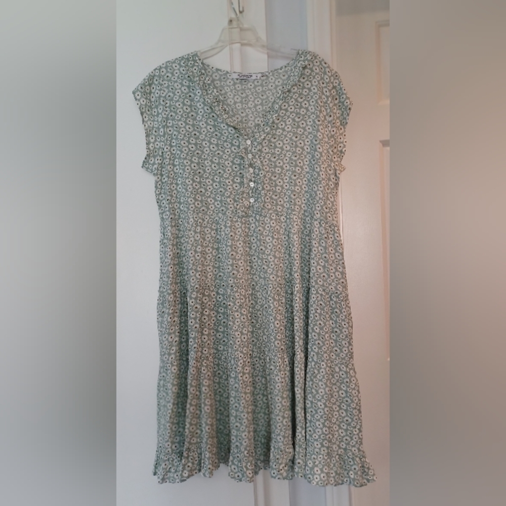 Ellis & Dewey White Label XL Pale Green White Flower Boho Prarie Dress Pockets